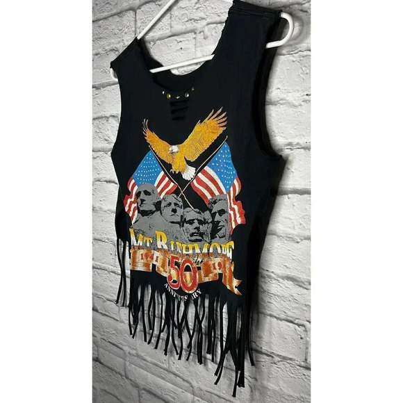 Vintage 90’s Mount Rushmore crop top size S. - Picture 3 of 7